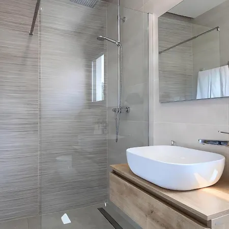 Holiday home Bateli Zeliski