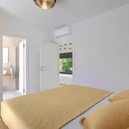 Bateli Holiday home *